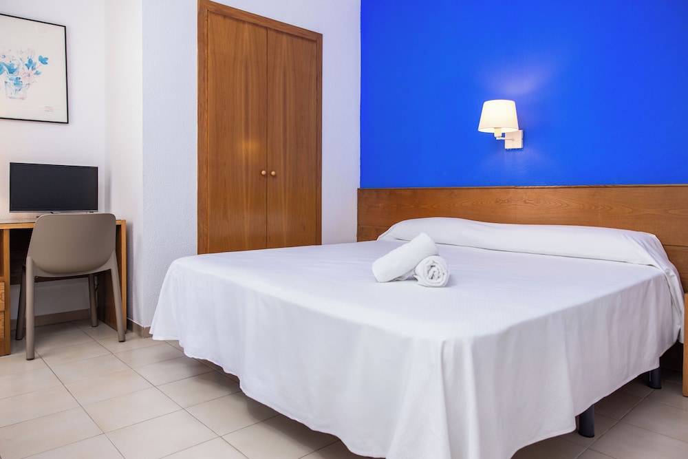 BASIC, ECONOMY, DOUBLE BED