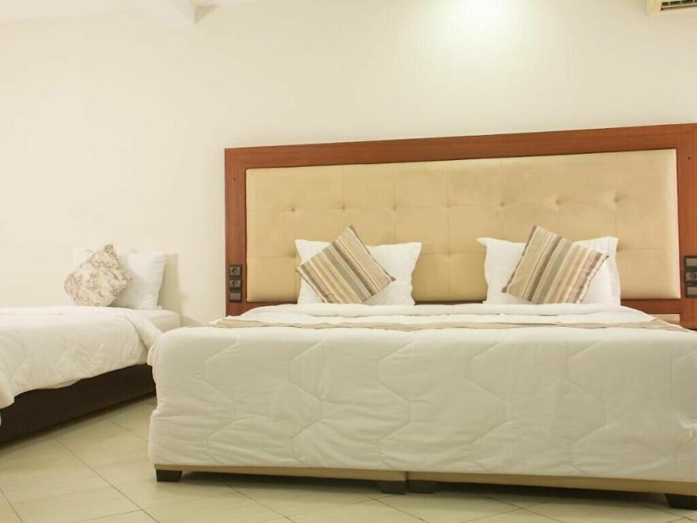 Hotel Oscar 18/46