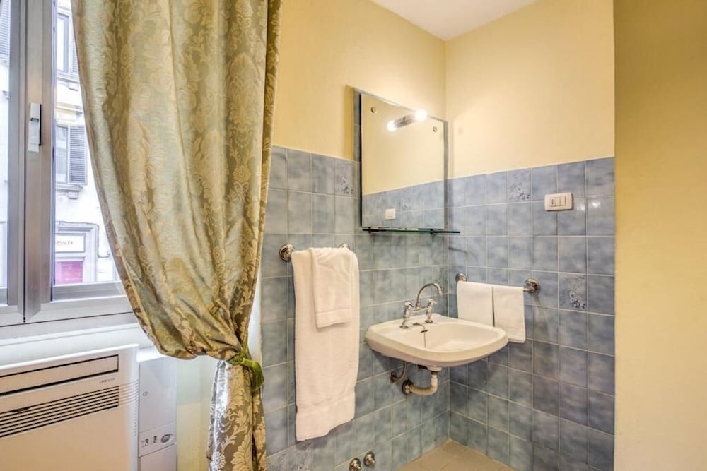 Romagna Hotel 28/32