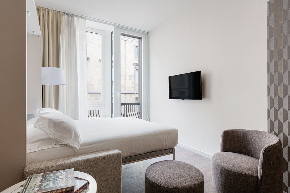 Brera Apartments In San Babila 30/50