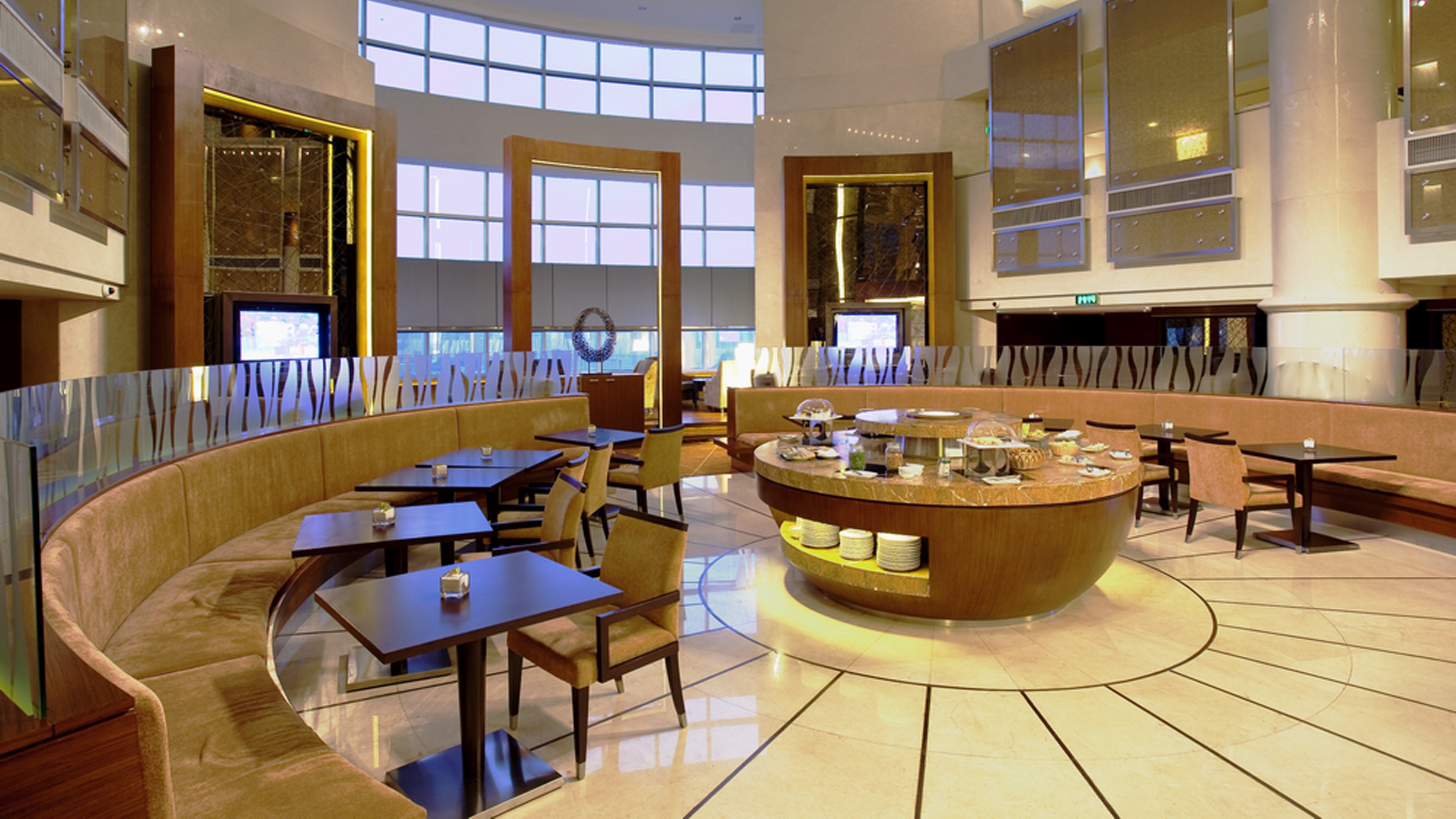 Holiday Inn Pudong 53/76