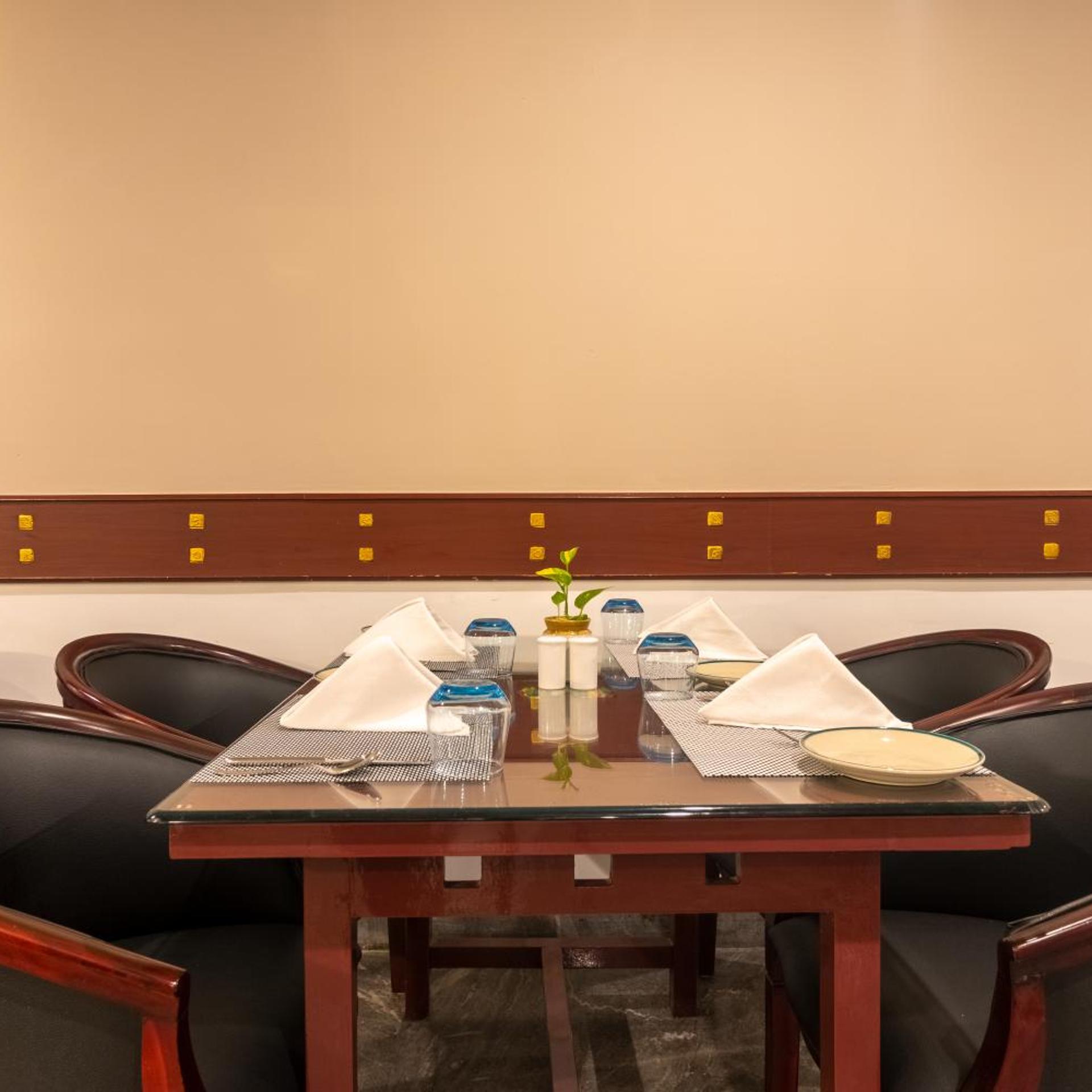 Zip By Spree Hotels Mangala Towers 39/48