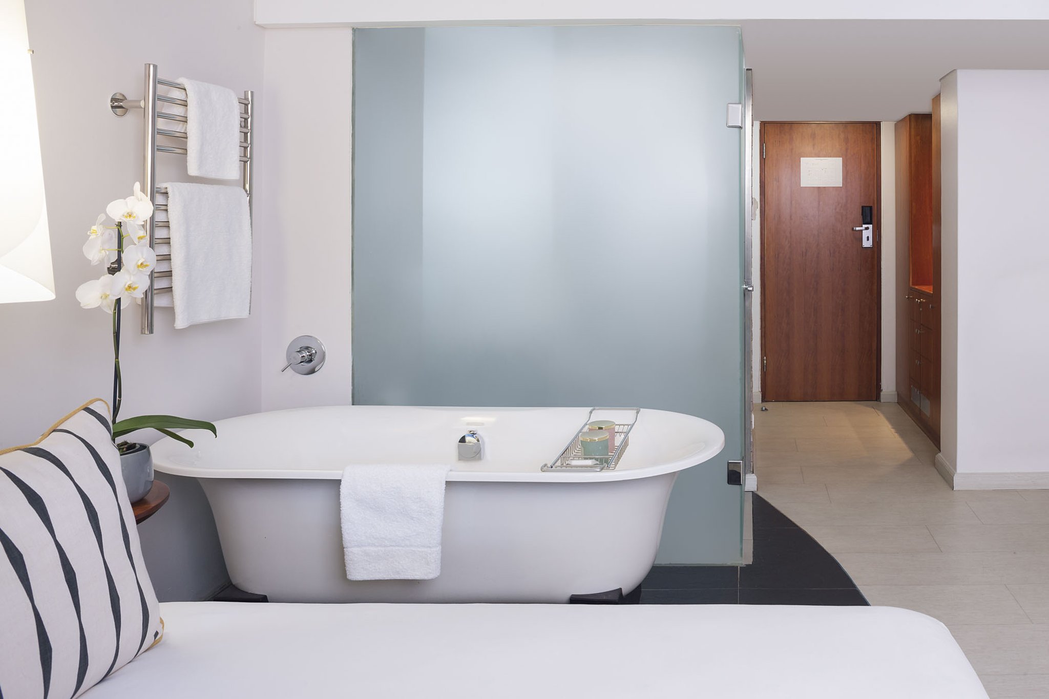 Townhouse Hotel and Conference Center 54/55