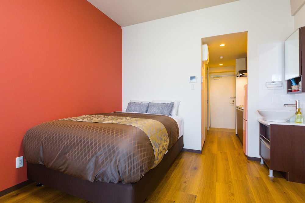 Room, Double Bed