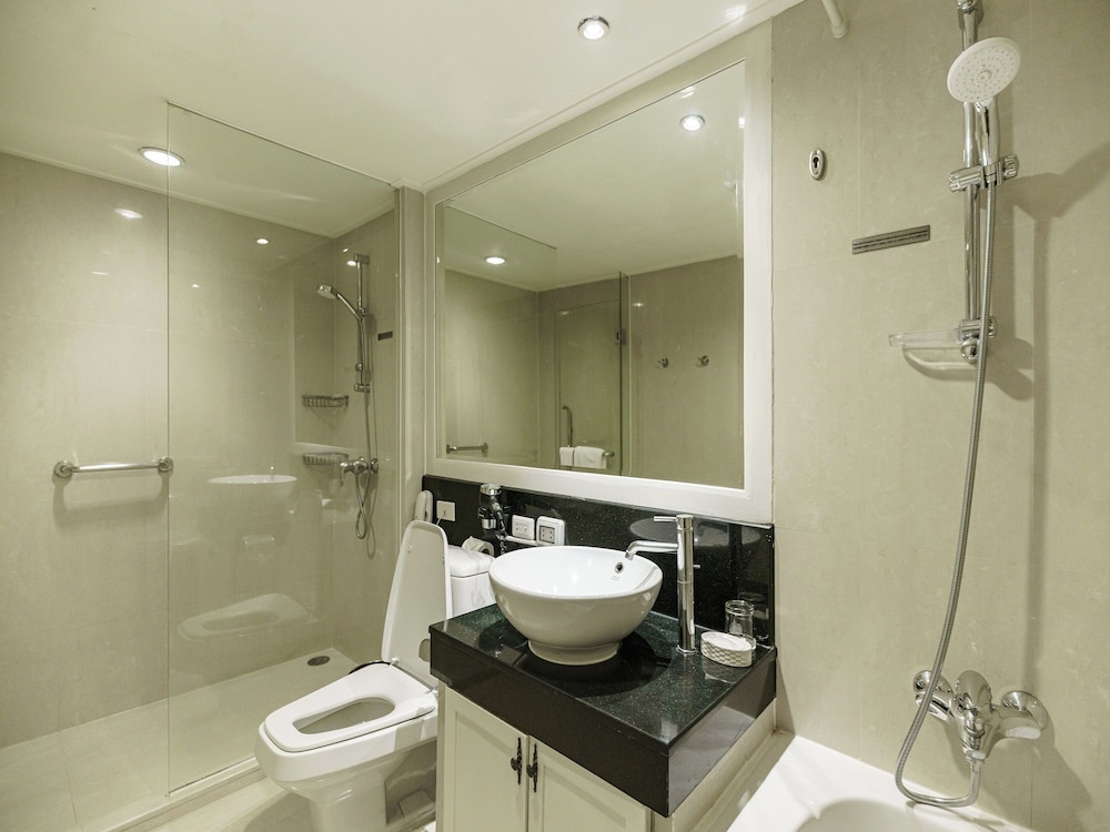 Centre Point Hotel Sukhumvit 10 114/114