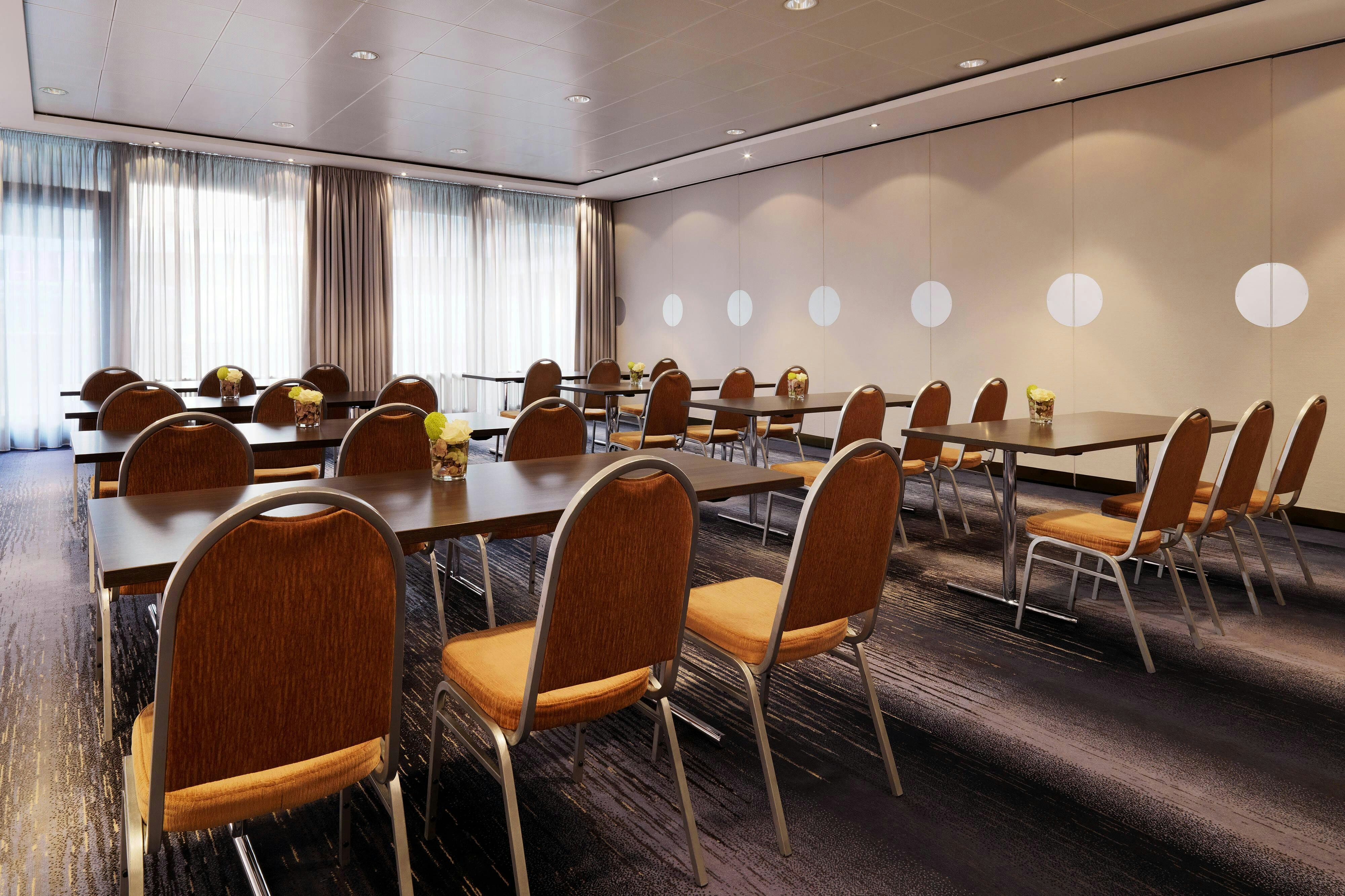 Sheraton Frankfurt Airport Hotel And Conference Center 61/75