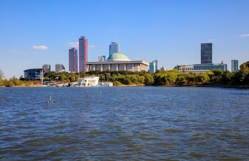 Glad Hotel Yeouido 56/64