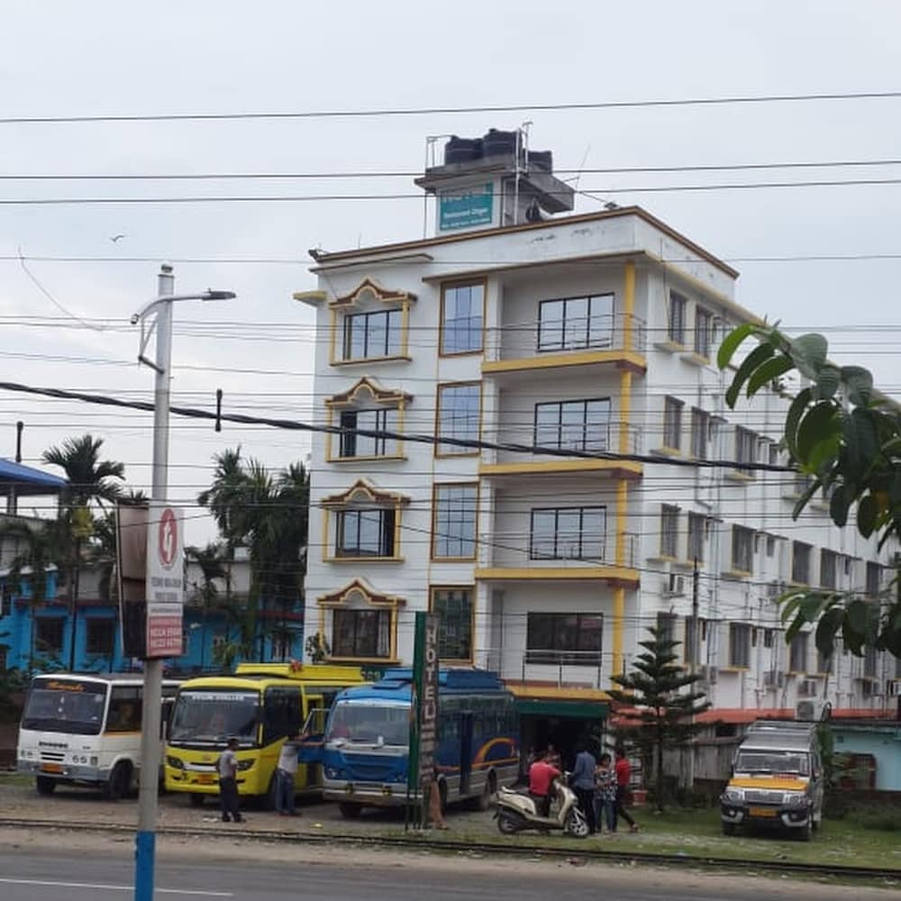 Greenwood Hotel 39/43