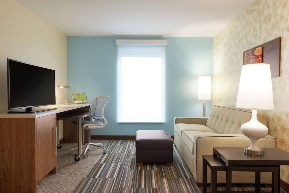 Home2 Suites By Hilton Milwaukee Airport 37/41