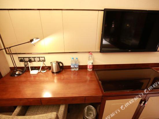 Jitang New Century Hotel 9/34