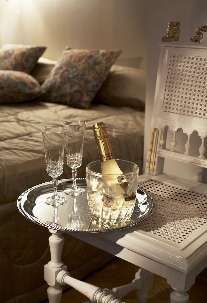 Florens Boutique Hotel 34/40