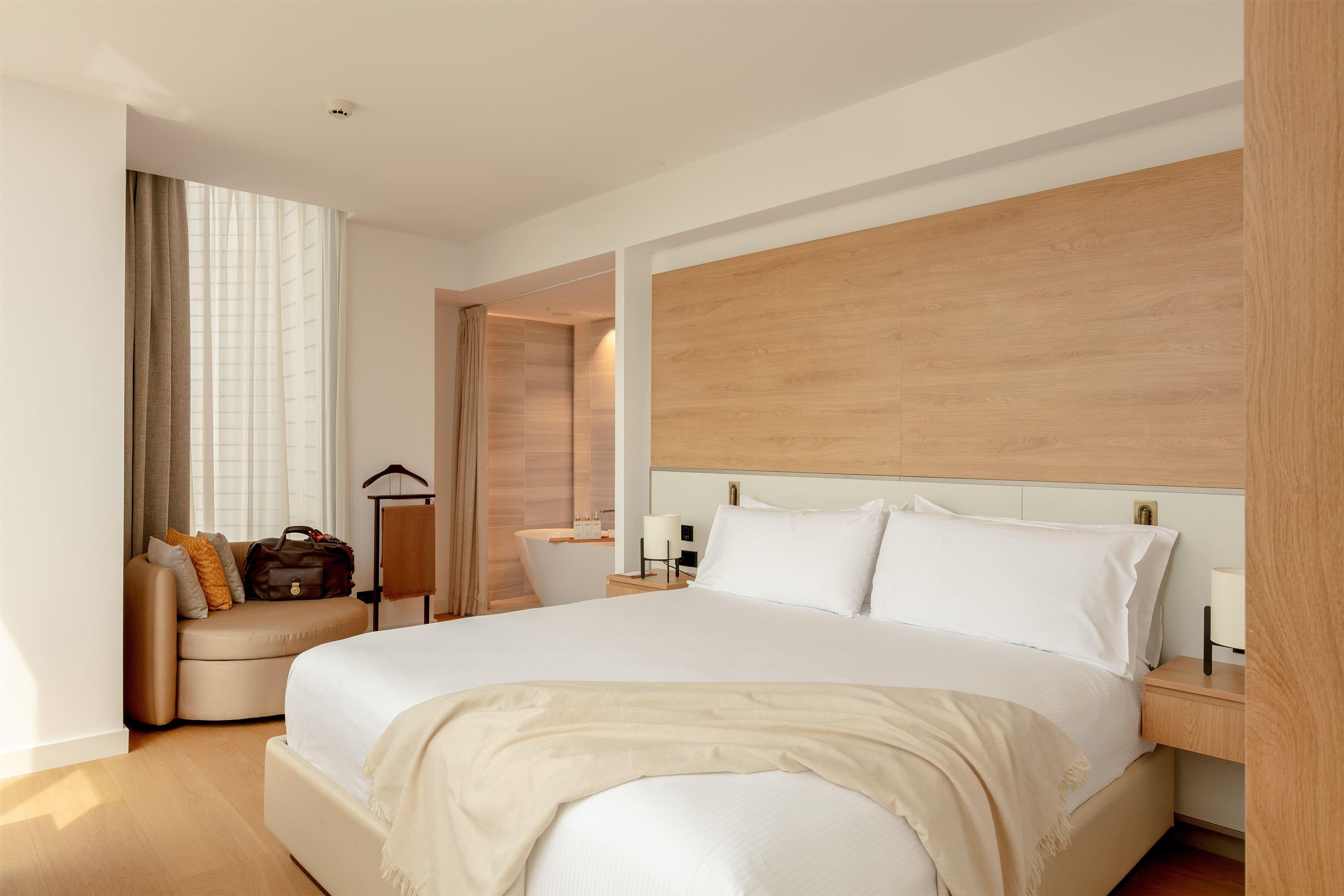 1 Bedroom, Red Level, Master, Suite