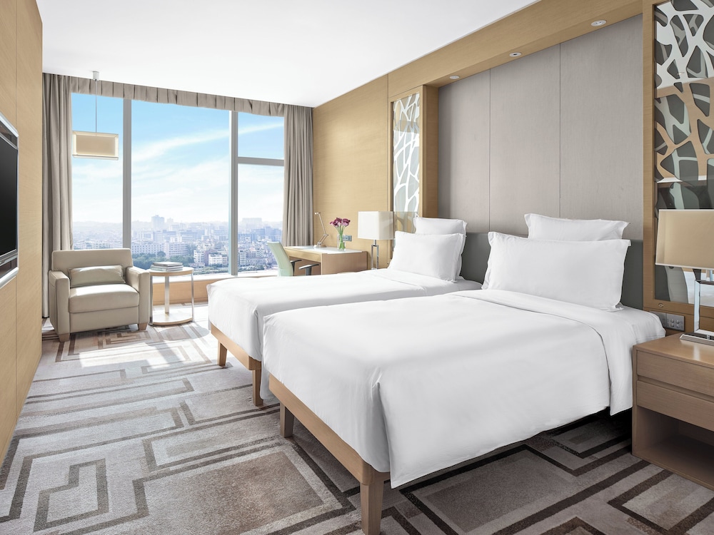 غرفة كلوب تنفيذية بسريرين منفصلين، Langham Place Hotel Guangzhou 2/10