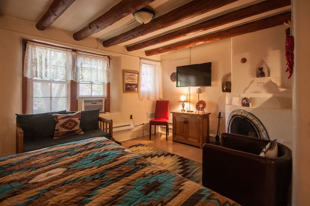 Pueblo Bonito Bed And Breakfast Inn 47/70