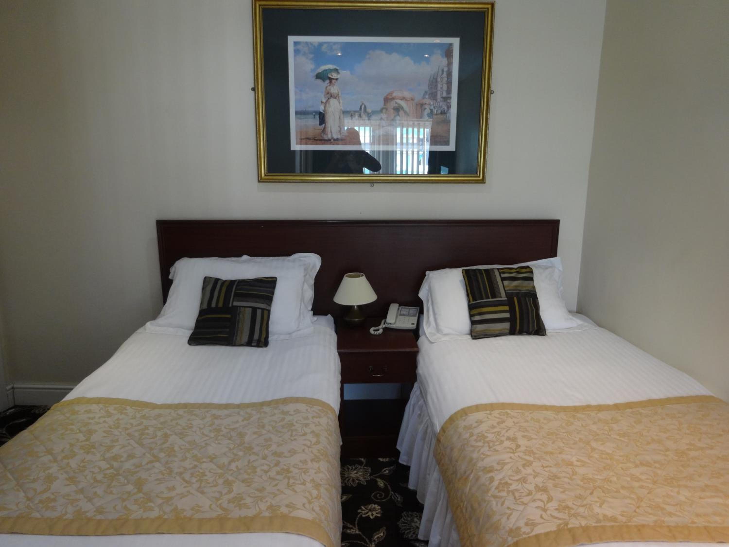Waverley Hotel 23/38