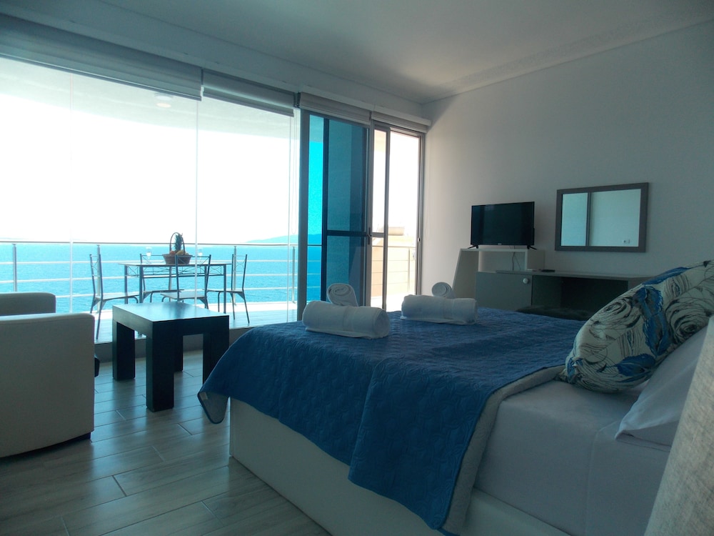 Oceanic Overview Suites 20/50