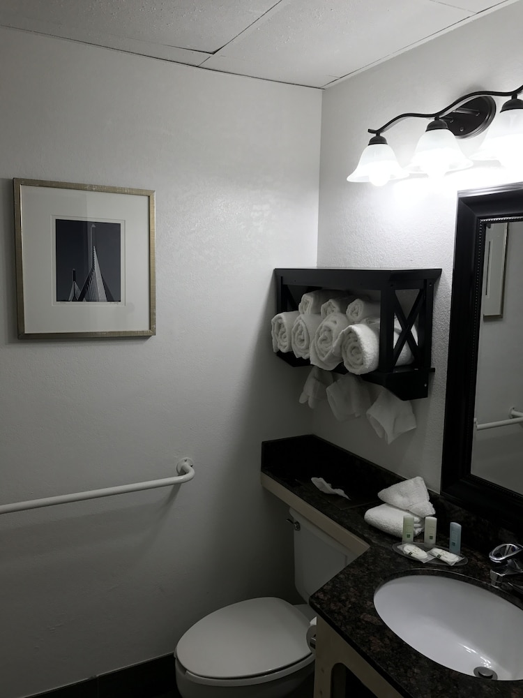 Quality Inn Cromwell - Middletown 25/37