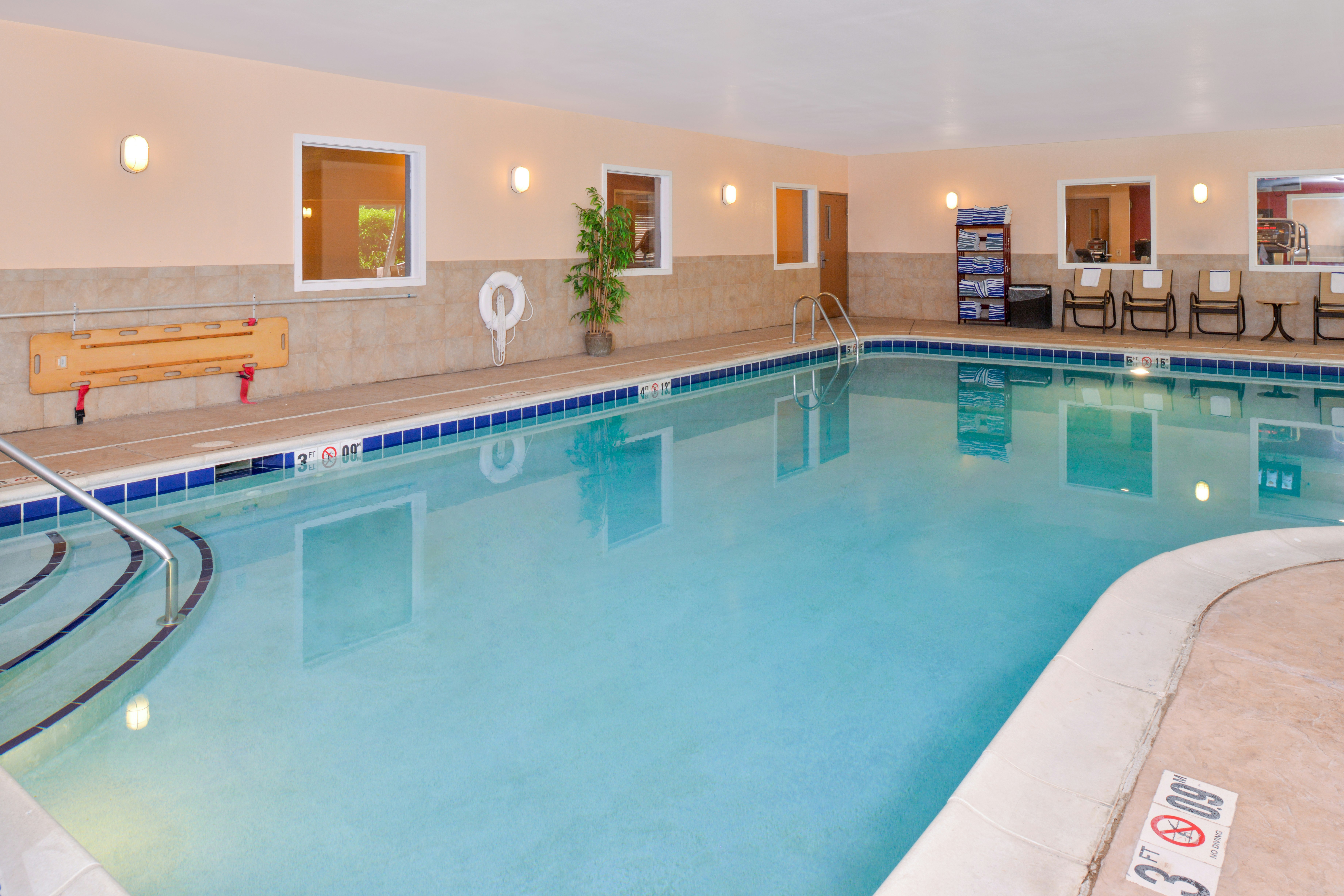 Holiday Inn Express Hotel And Suites Lancaster Lititz 41/73