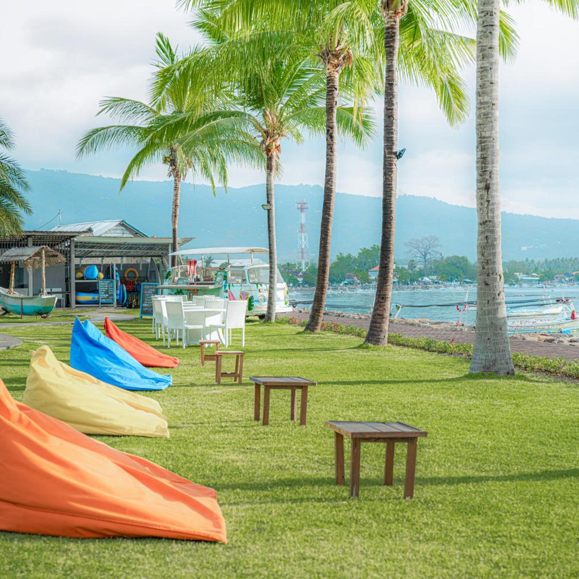 Lovina Beach Club And Resort 54/64