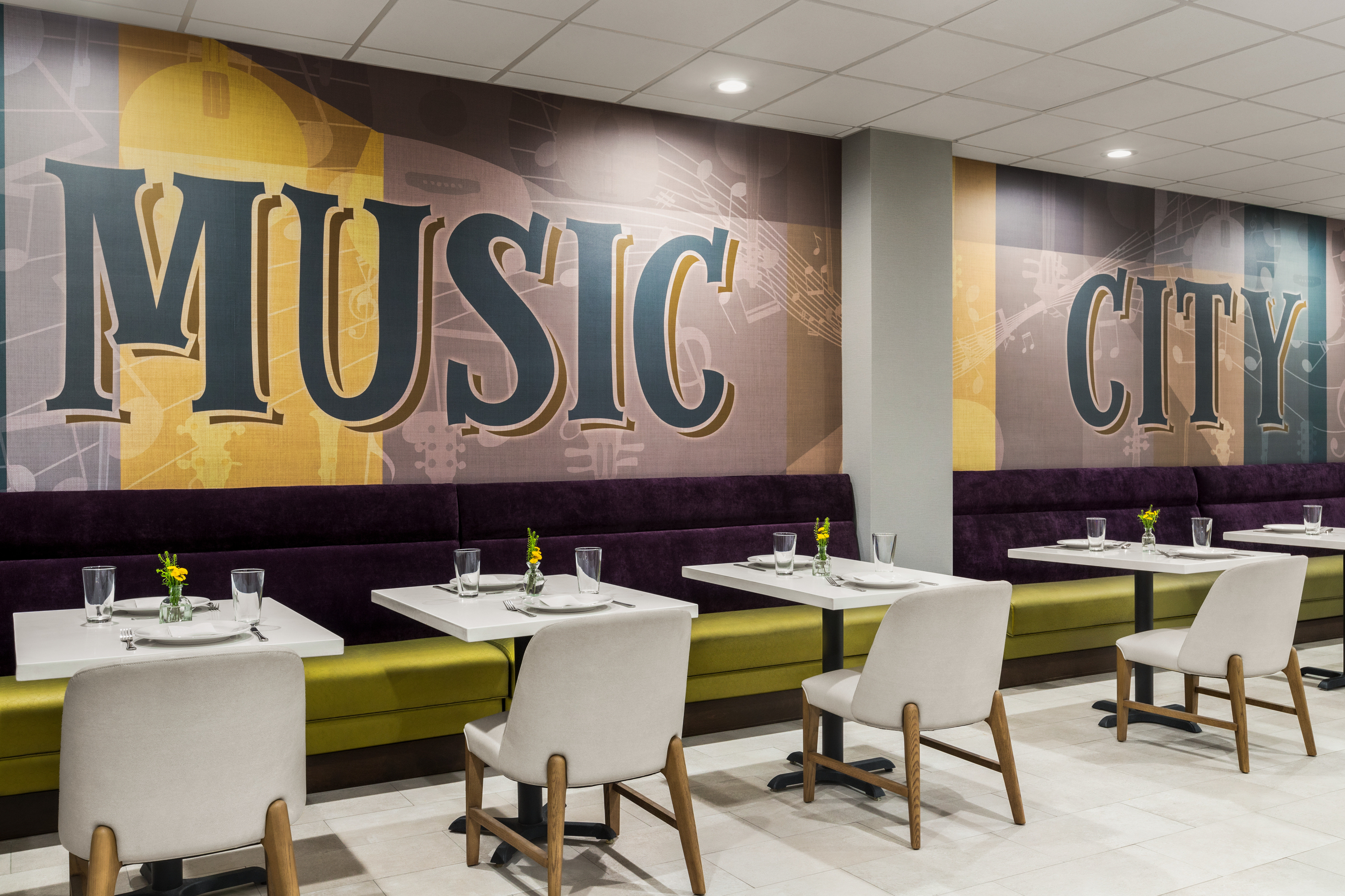 Holiday Inn Nashville Downtown Stadium, an IHG Hotel 7/13
