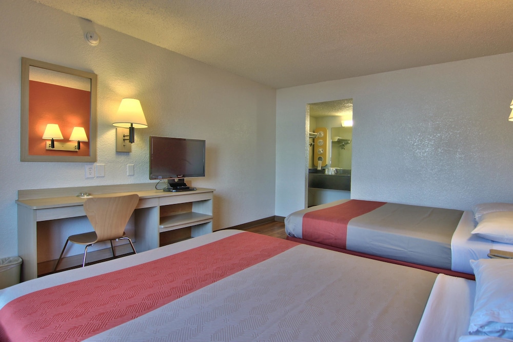 Motel6 Sacramento, CA - Old Sacramento North 34/57