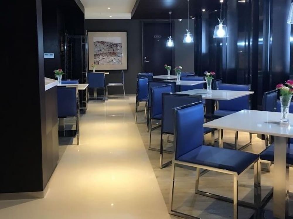 Jinjiang Inn Select Hangzhou Binjiang University City 26/28
