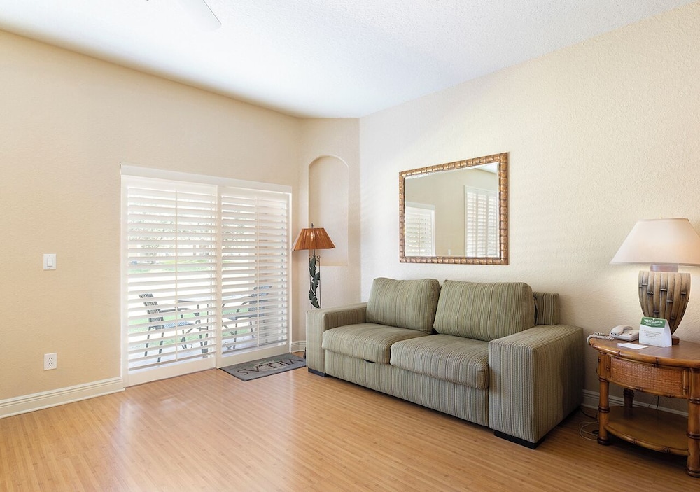 Villas At Regal Palms 30/51