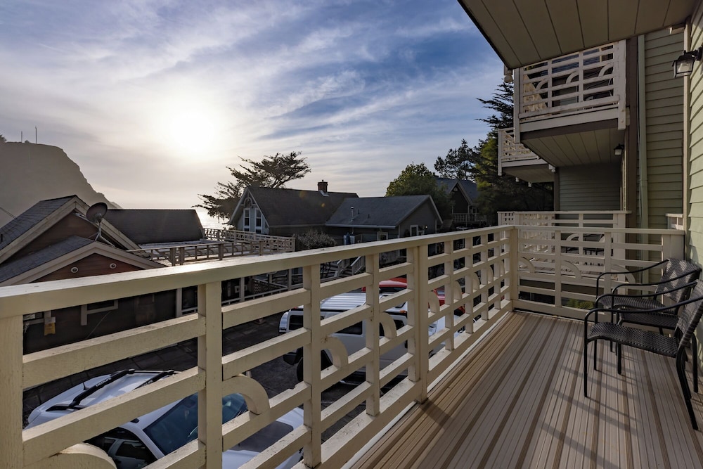 Wharf Master's Inn 3/50