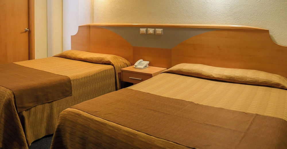 Hotel Milan 16/28