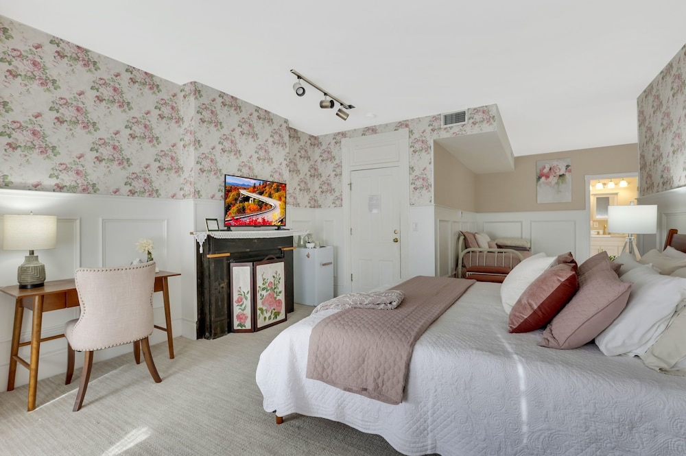 50 Lincoln Short North Bed and Breakfast 17/71