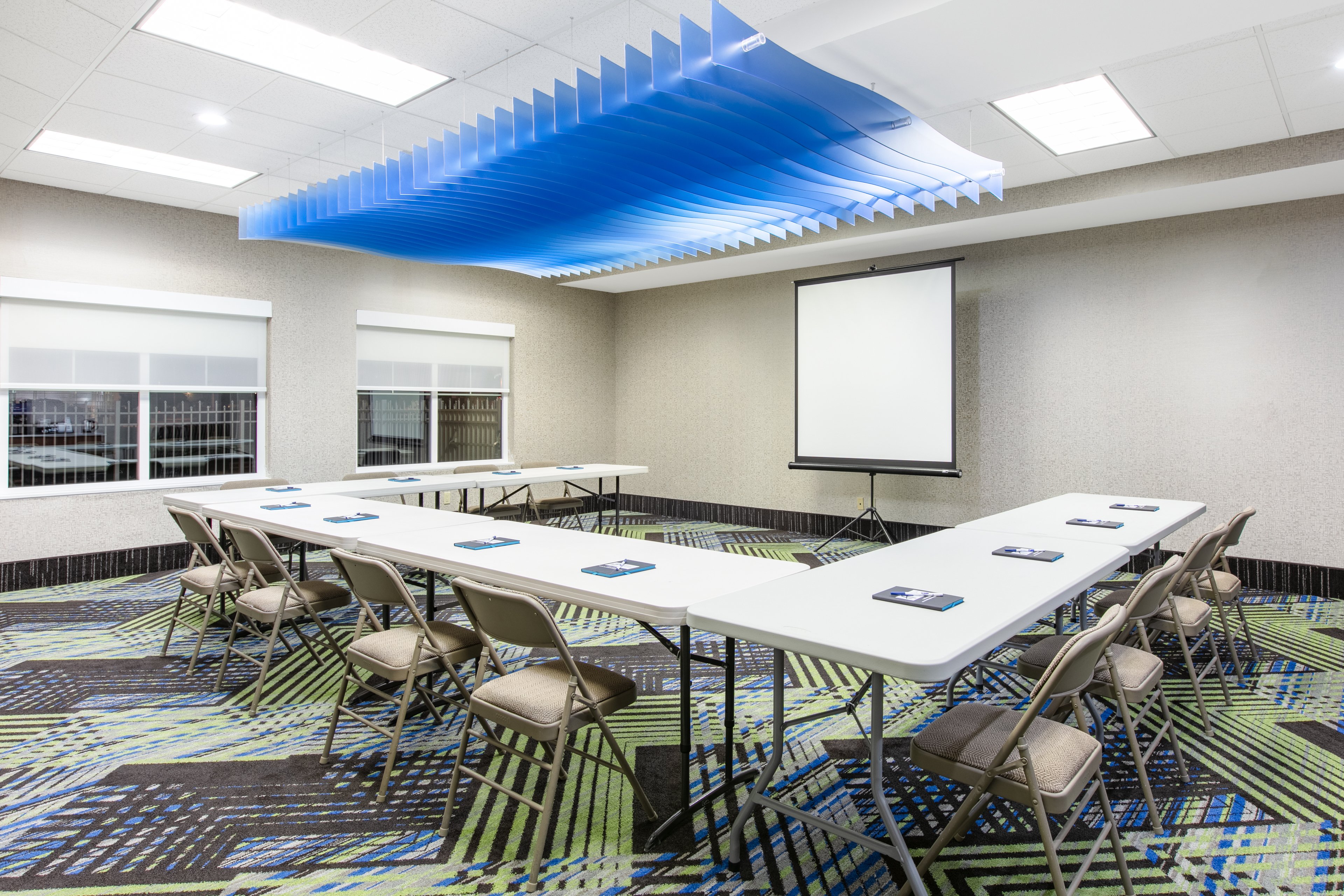 Holiday Inn Express Hotel And Suites Seaside Convention Center 55/65