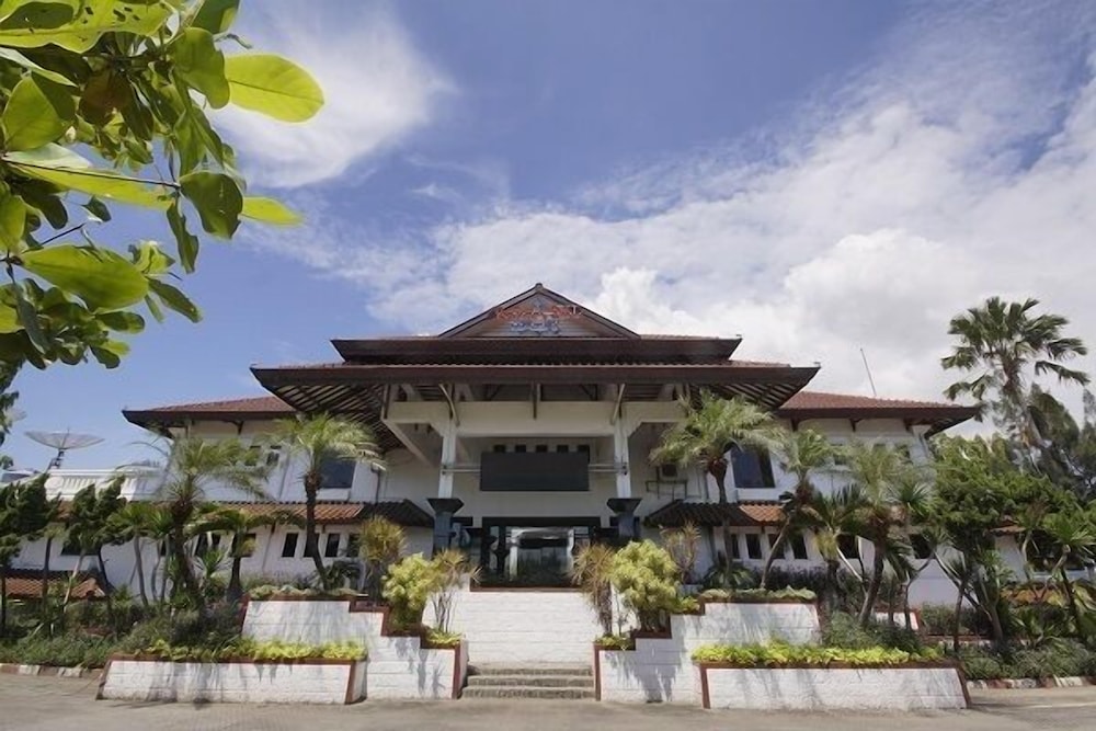 Bahari Inn Tegal 1/36