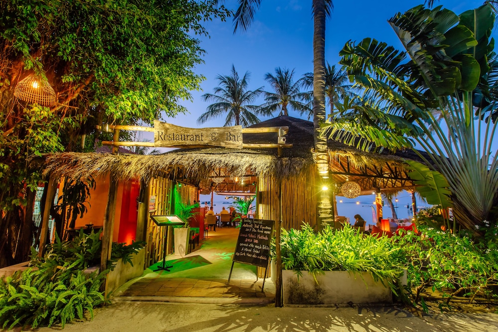 Secret Garden Beach Resort 58/70