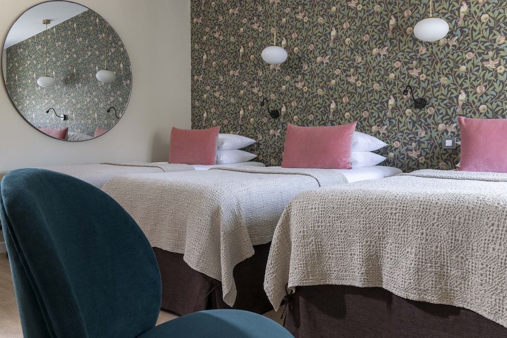 Le Petit Beaumarchais Hotel & Spa 15/48
