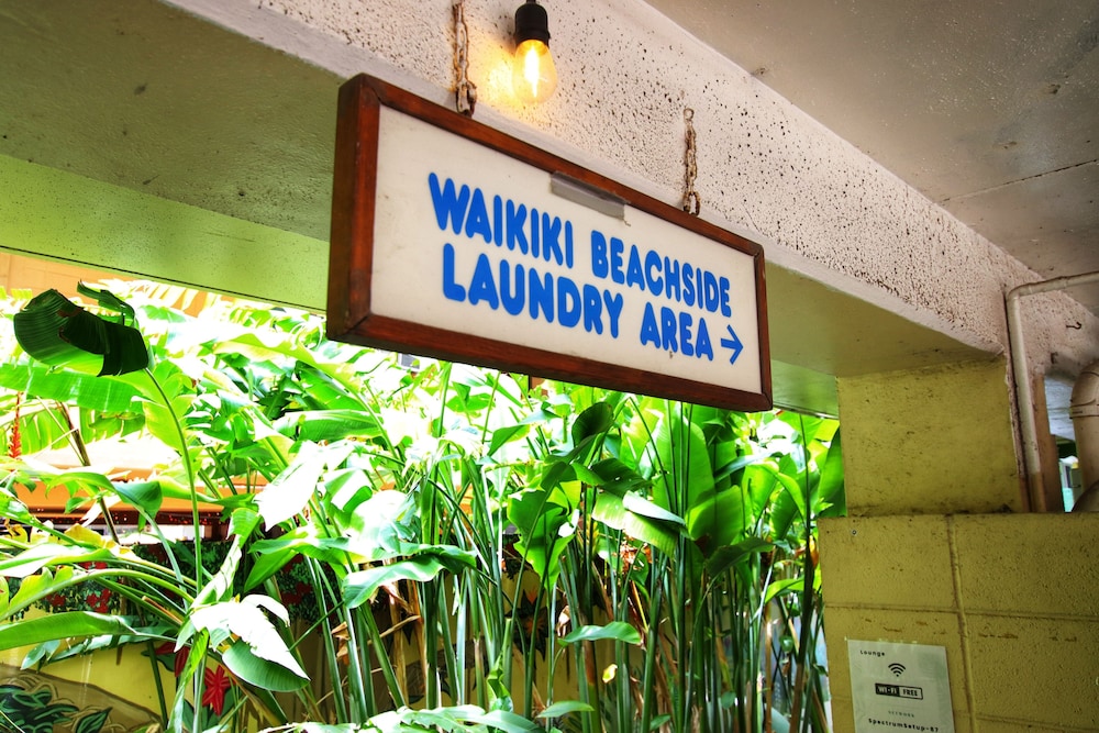 Waikiki Beachside Hostel 5/66