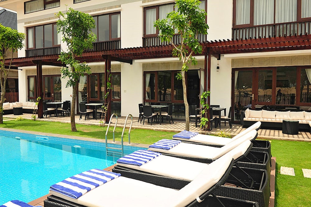 Kosmos Phu Quoc Villa 23/26