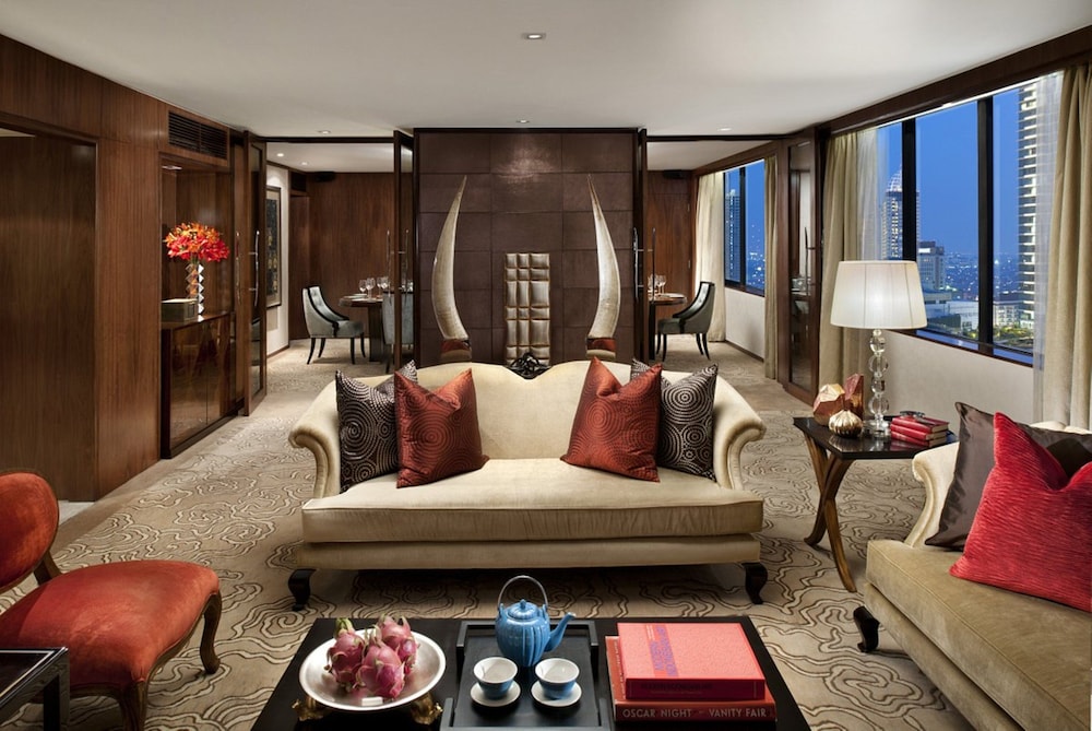 Mandarin Oriental, Jakarta 60/86