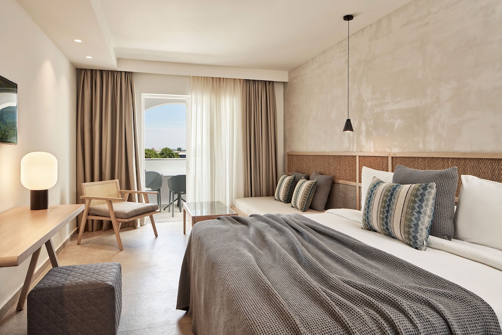 SUPERIOR, DOUBLE BED, INLAND VIEW