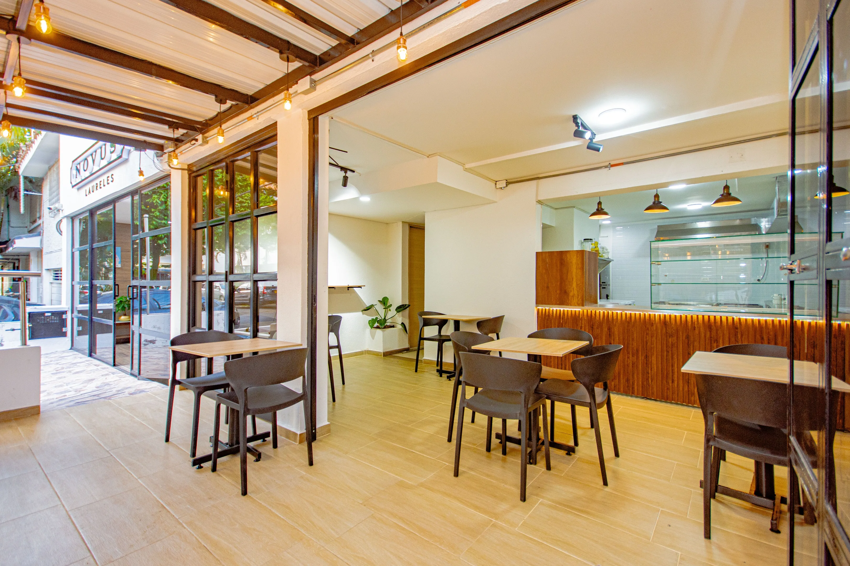 Novus Laureles 28/33