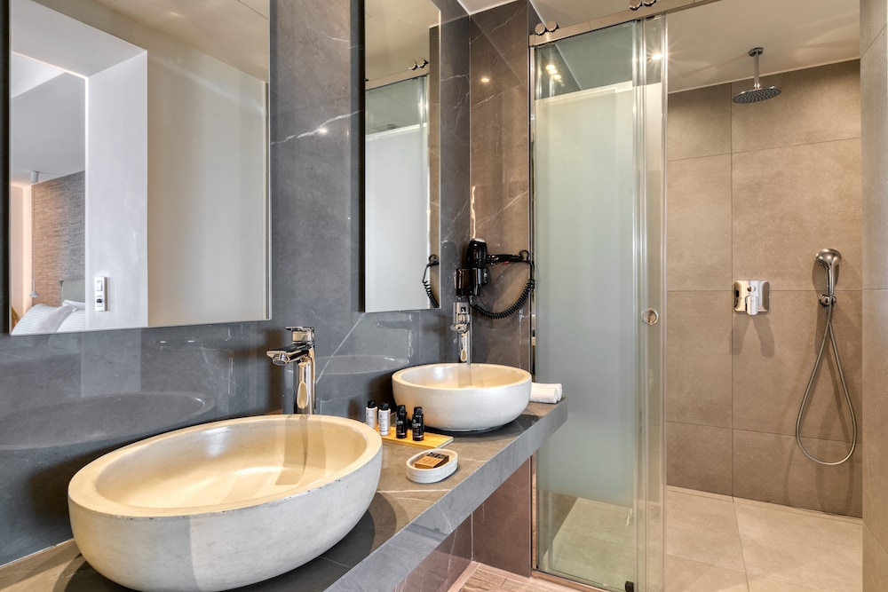 Las Hotel And Spa 47/49