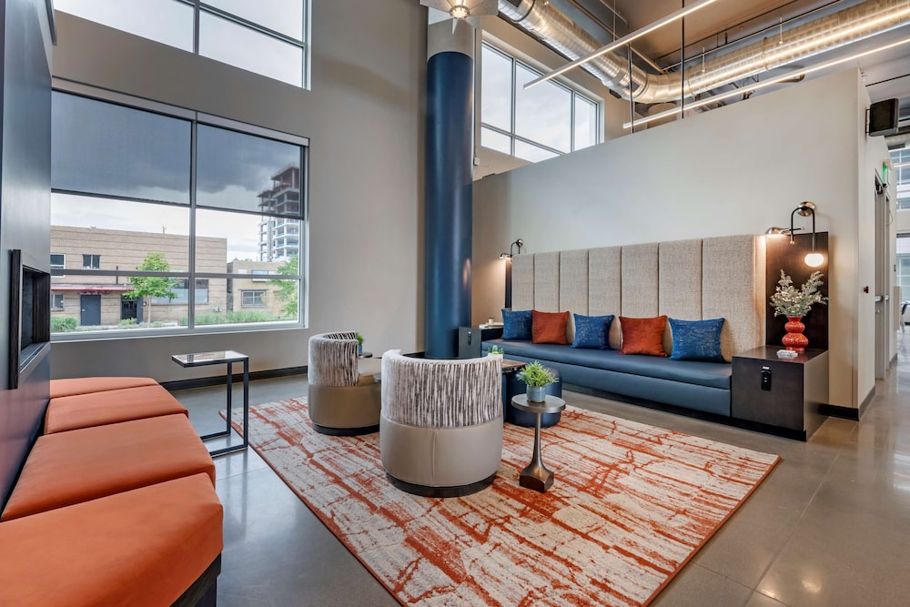 Vib Hotel by Best Western Denver RiNo 22/37
