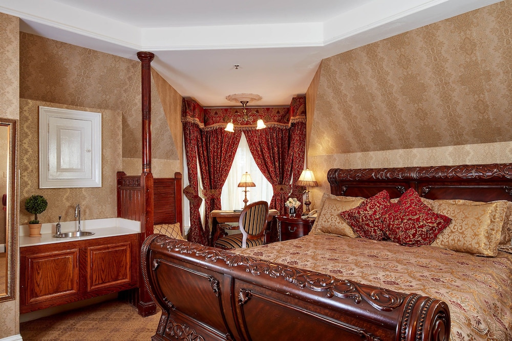 SUPERIOR, KING BED