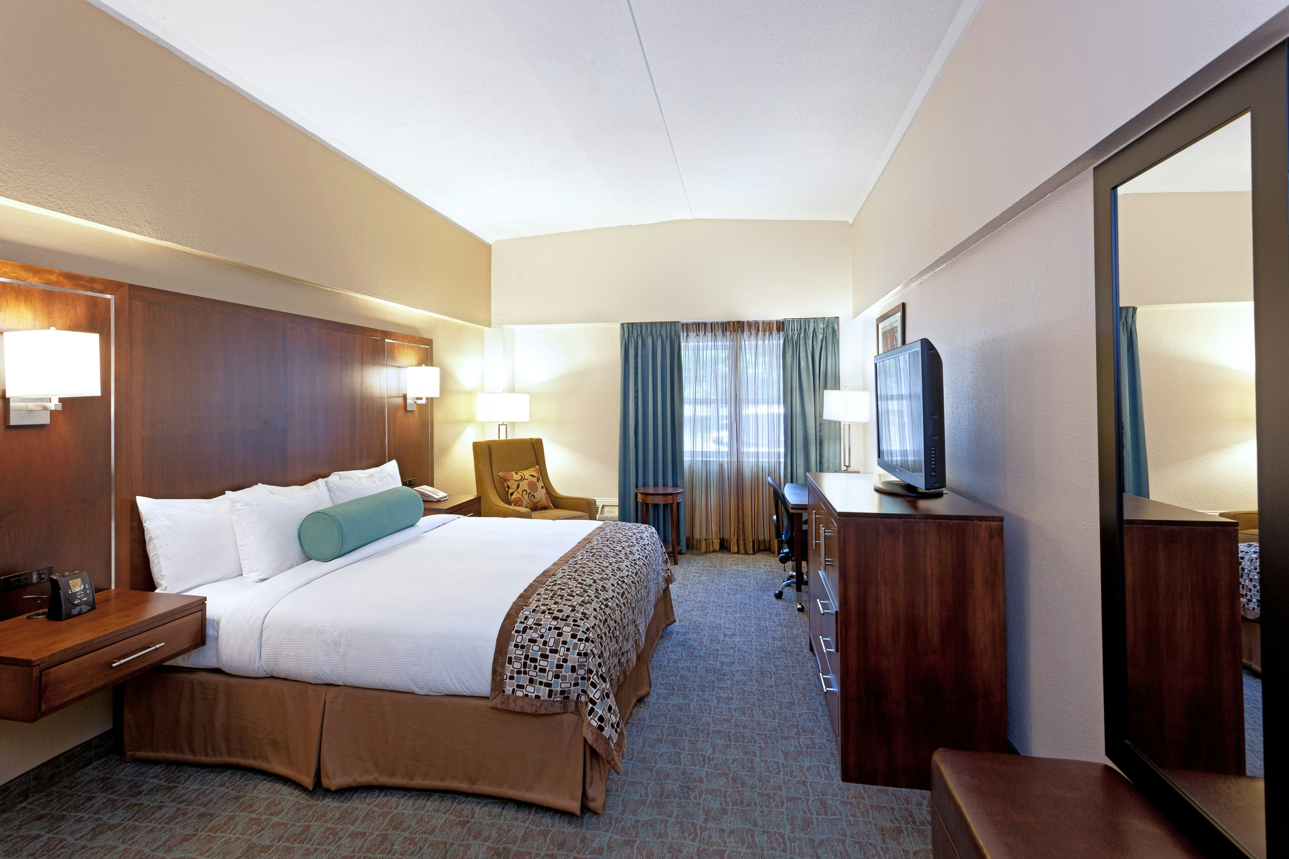 Doubletree By Hilton Cape Cod Hyannis 7/31