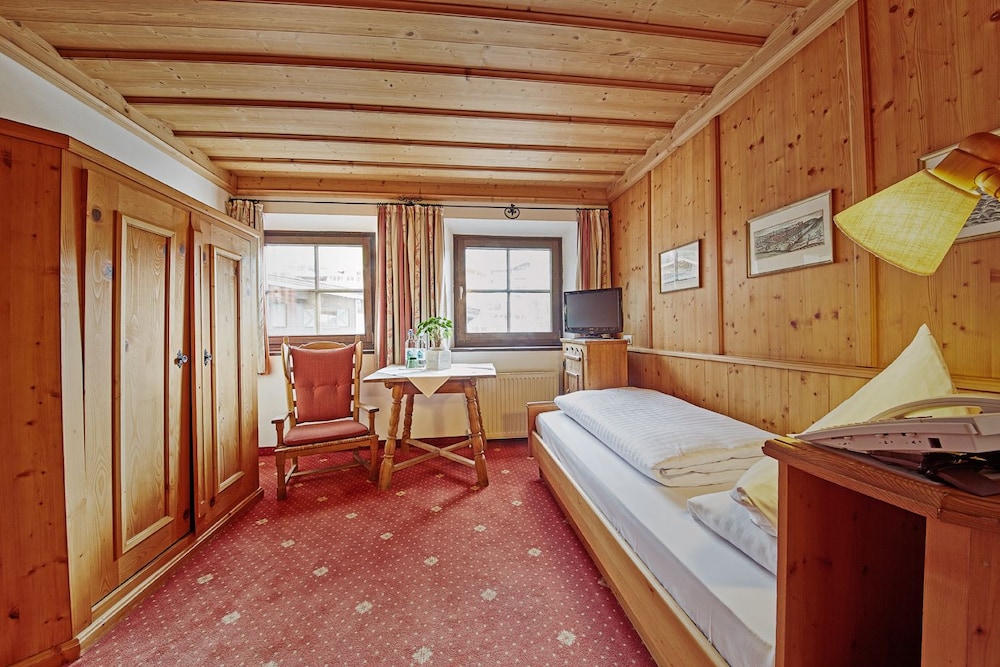 Hotel Gluecksschmiede 28/76