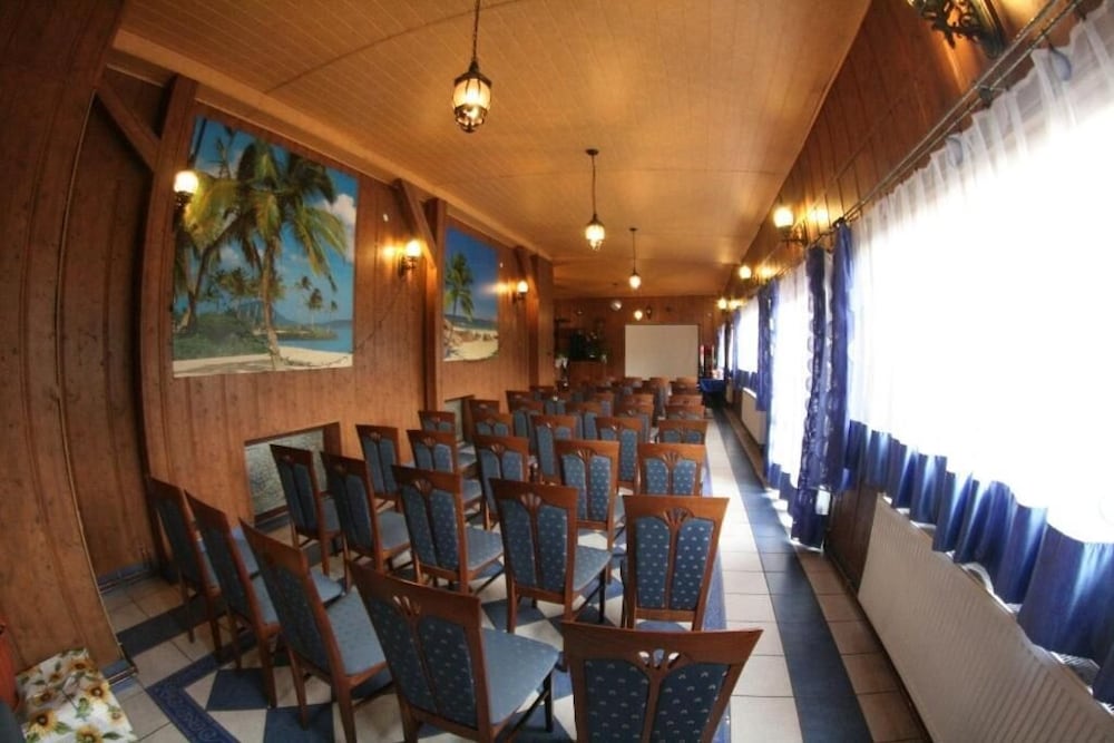 Hotel Daisy Superior 45/56