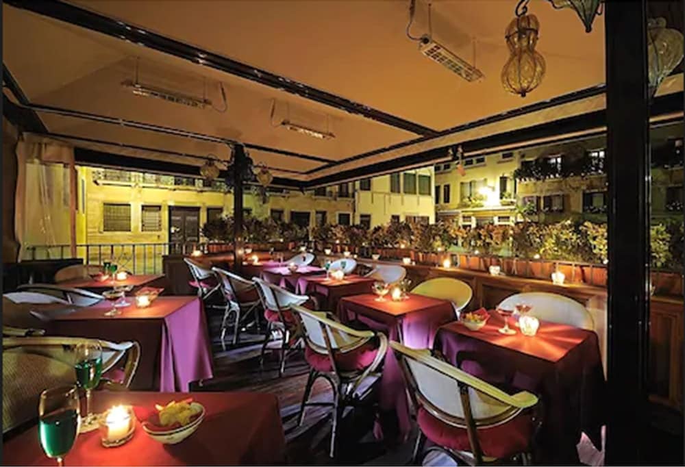 Hotel Ca Marinella 45/53