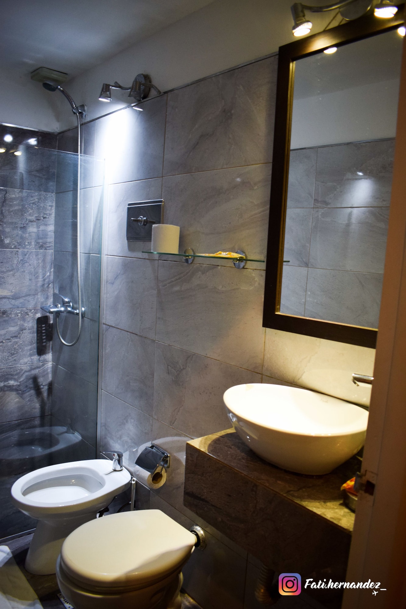 غرفة أساسية ثلاثية بسرير مزدوج وسرير فردي، Hotel Casablanca 9/10