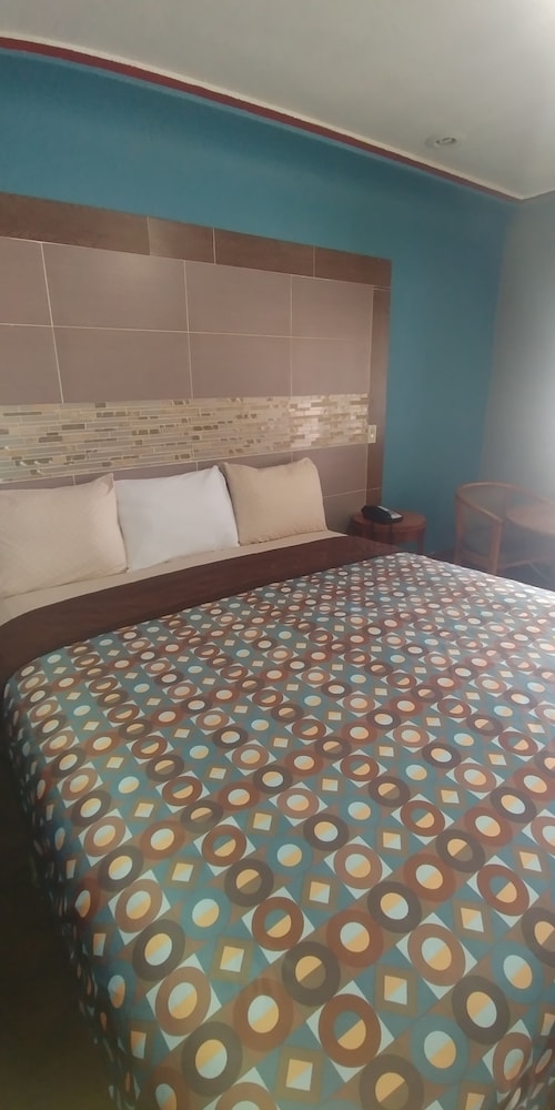 Travel Eagle Inn 12/55