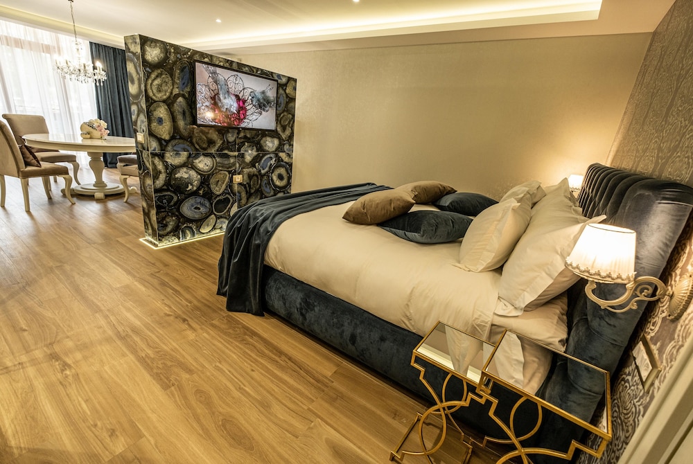 Spa Hotel Rich 15/50