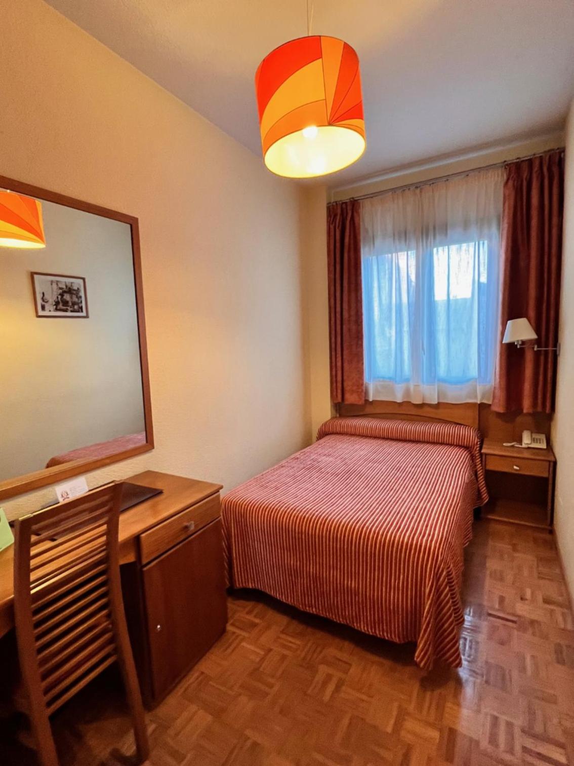 Room at Hotel Las Tablas, DAIMIEL